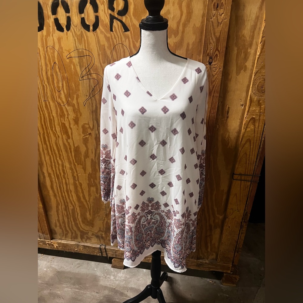 Chic Long Sleeve Dress with Purple Accents
